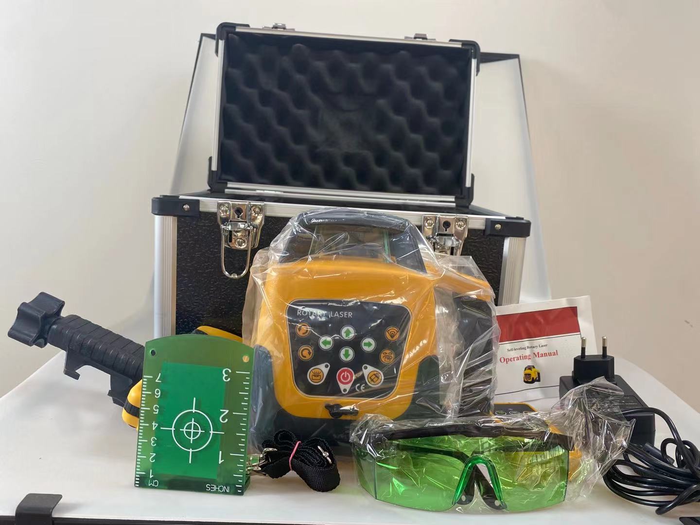 Rotary Laser Level 500M Range - Laser rotatif à 360 ° à